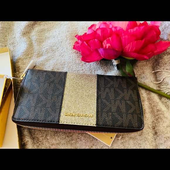 Michael Kors/ Wallet Center Stripe Gold Brown with Logo. - Picture 2 of 6